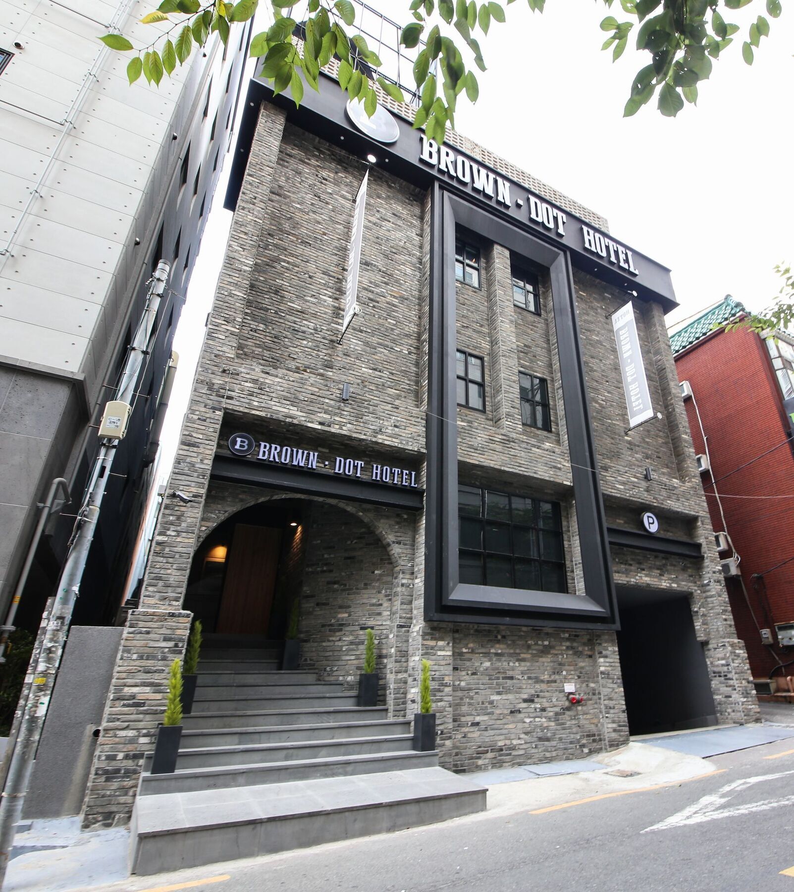 Brown Dot Hotel Yangjeong Busan Esterno foto