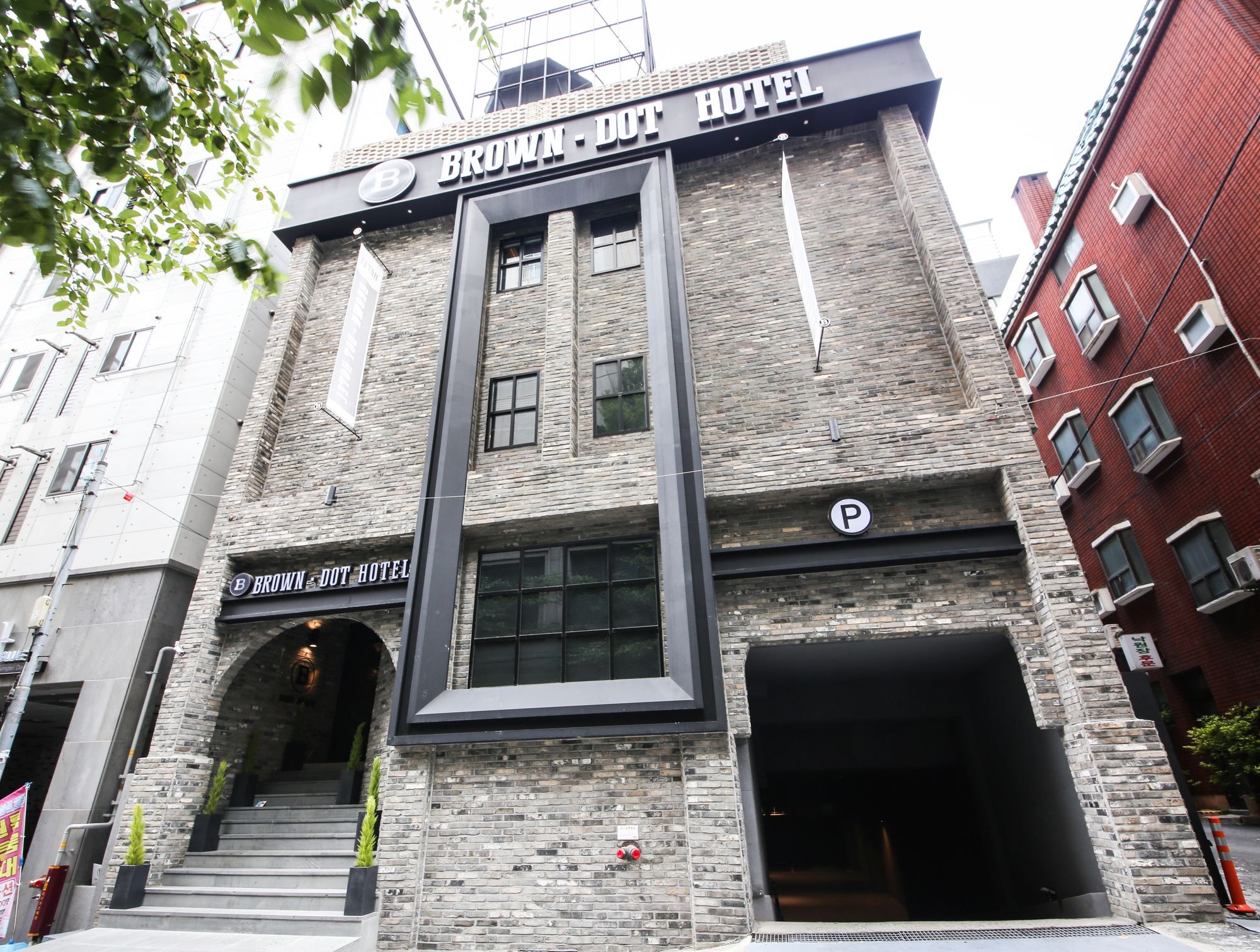 Brown Dot Hotel Yangjeong Busan Esterno foto