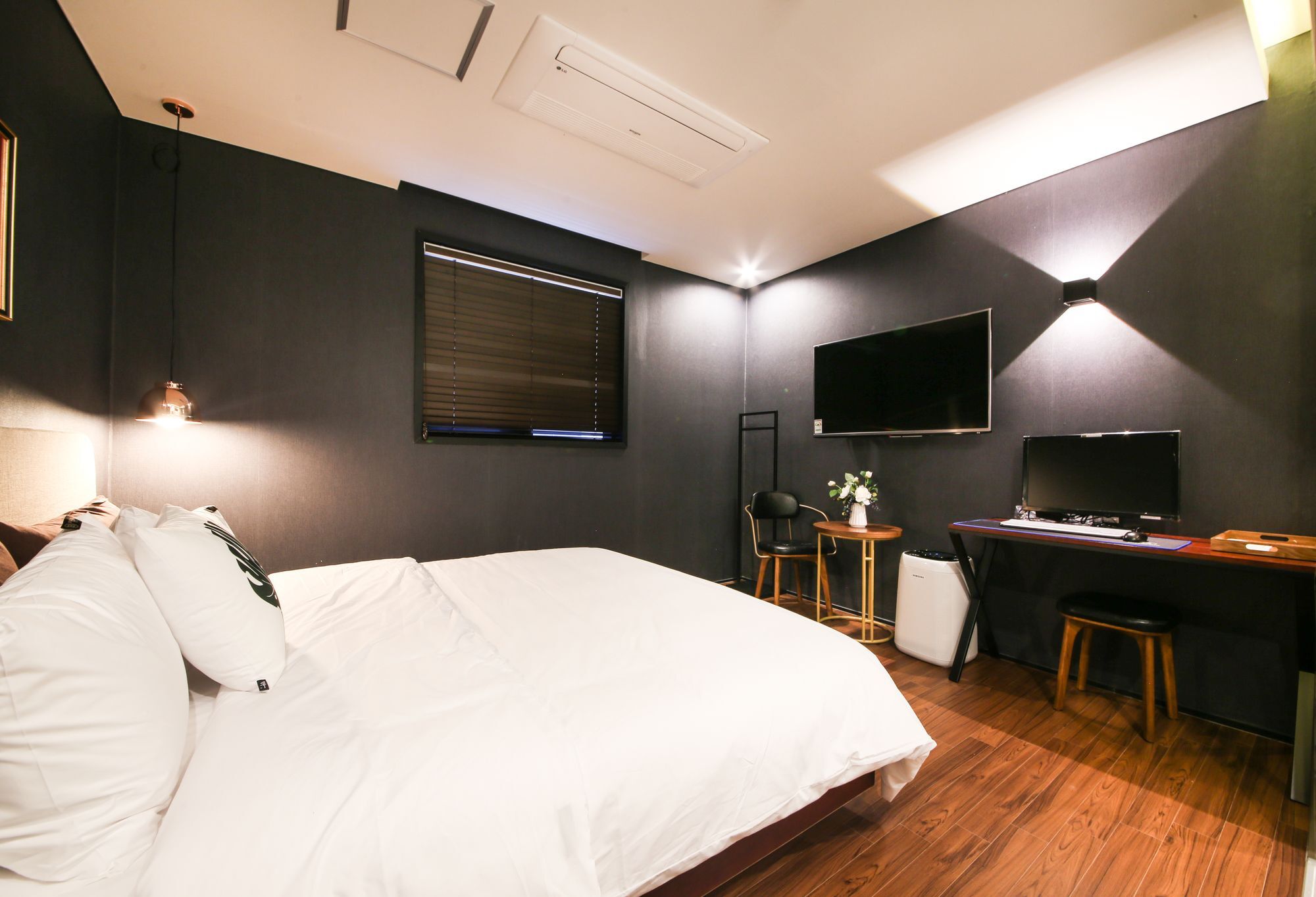 Brown Dot Hotel Yangjeong Busan Esterno foto