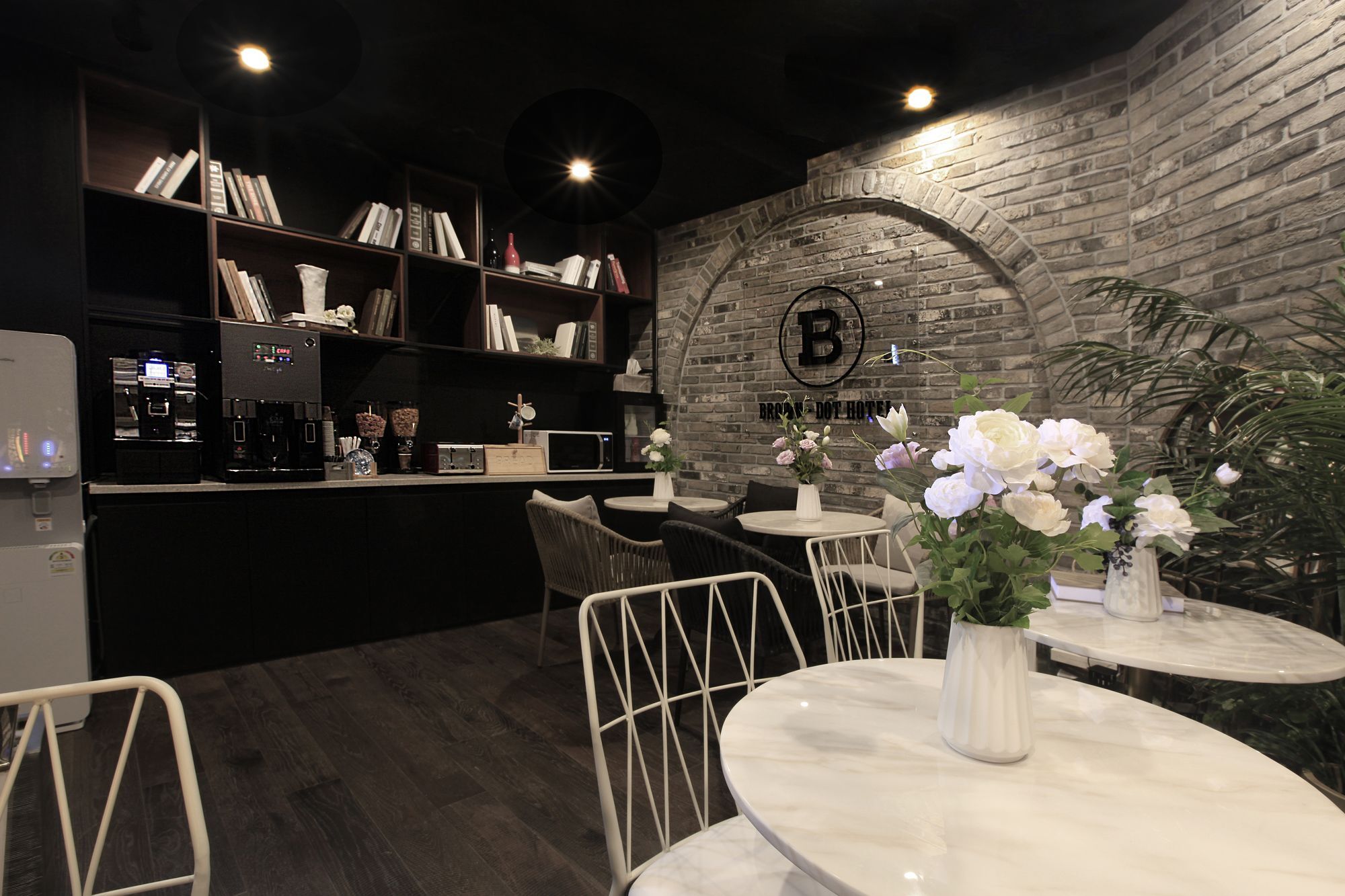Brown Dot Hotel Yangjeong Busan Esterno foto