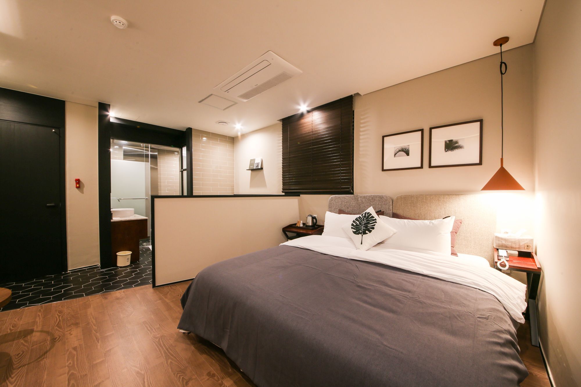 Brown Dot Hotel Yangjeong Busan Esterno foto