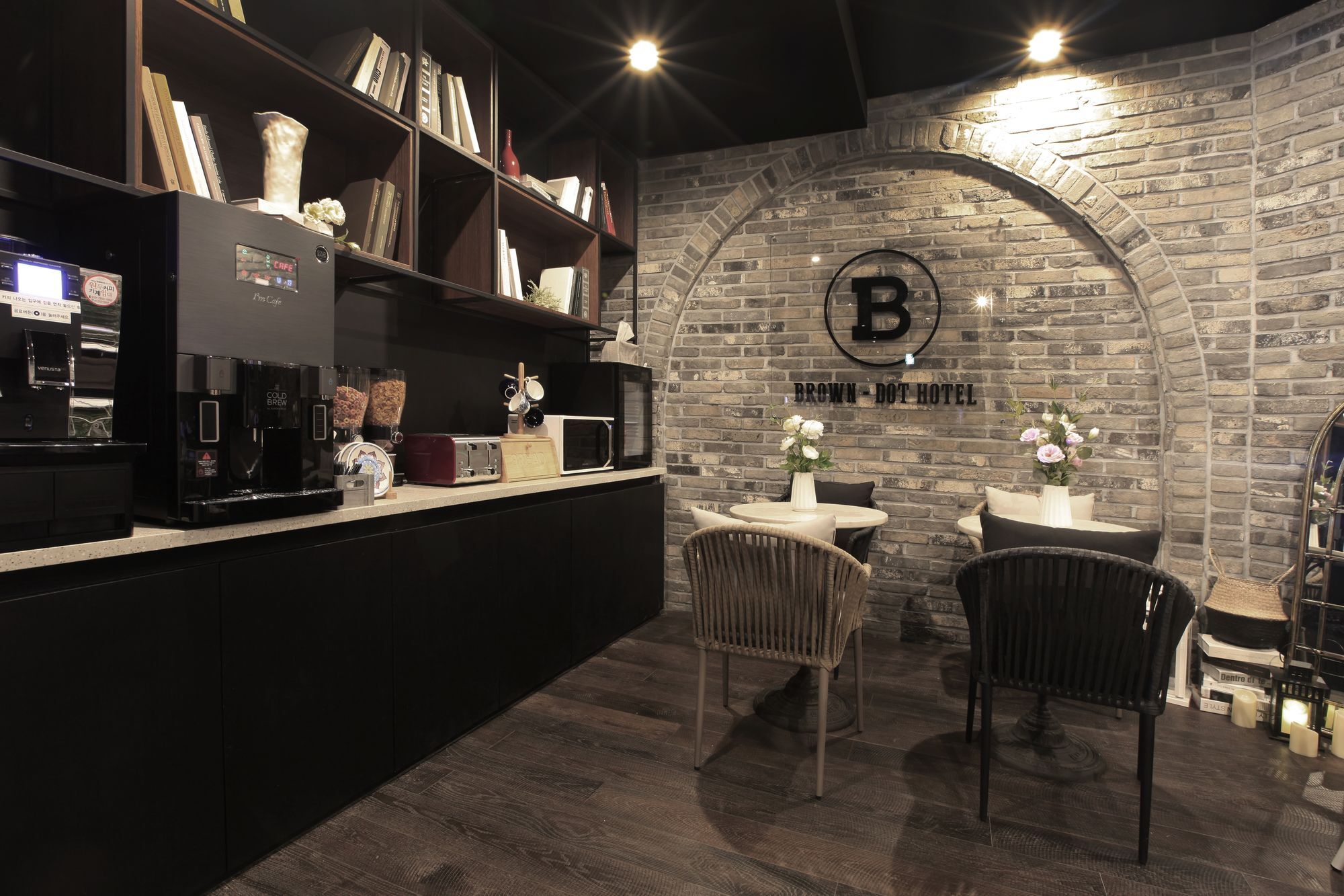 Brown Dot Hotel Yangjeong Busan Esterno foto